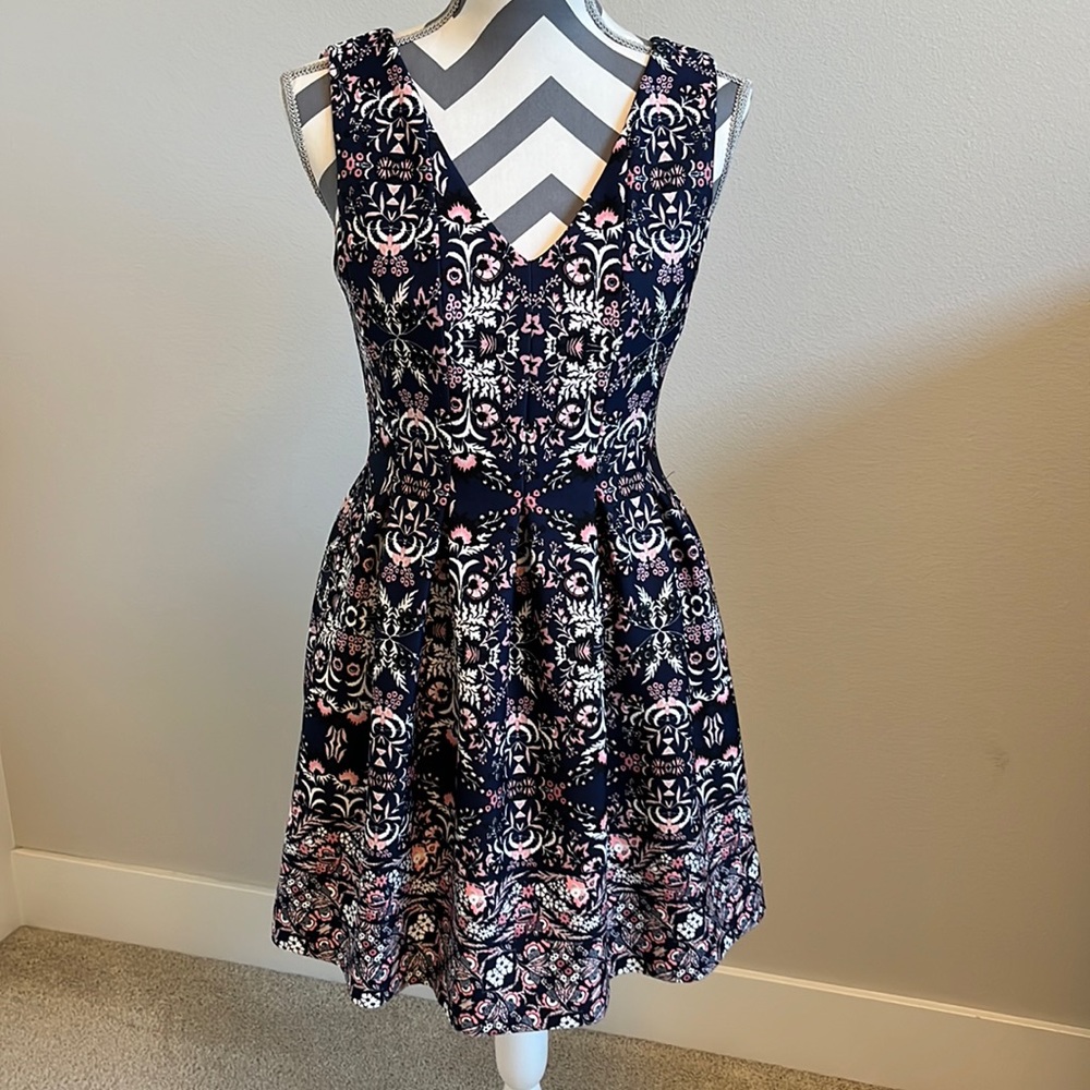 Vince Camuto Sleeveless Dress Size 4P